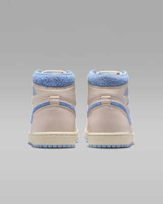 Air Jordan 1 Retro High OG Women's Shoes. Nike JP